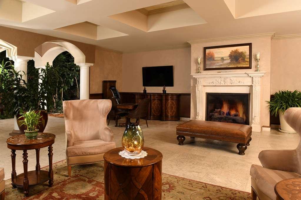 Woolleys Classic Hotel *